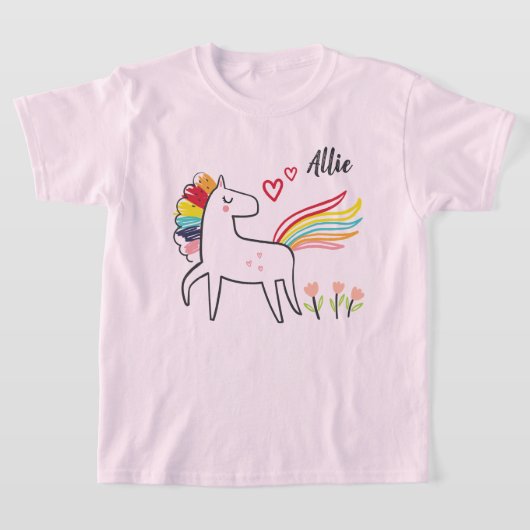 レインボーユニコーンの愛のカスタムネーム Tシャツ (レイダウン)