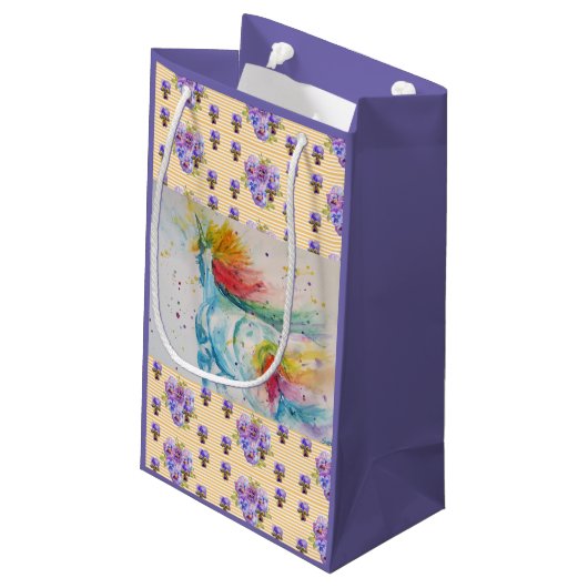 レインボーユニコーンパープルフローラ水彩抱き枕 スモールペーパーバッグ (裏面アングル)