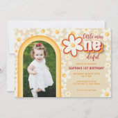 レインボーレトロデイジーファースト誕生日フォト招待状 ノートカード (正面)