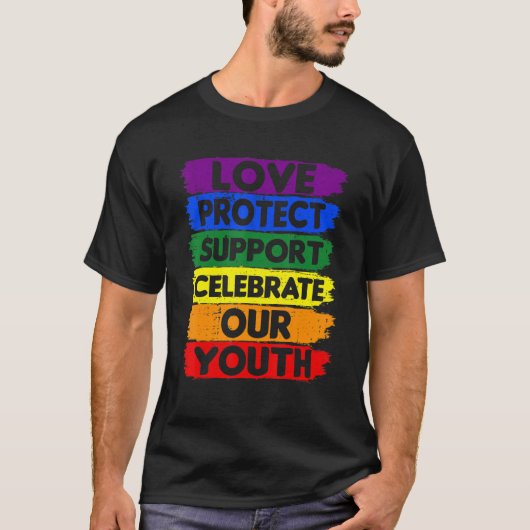 レインボー保護ラブサポートLGBTQ Tシャツ (正面)