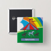 レインボー回転木馬パーソナライズされたキッズ 缶バッジ (正面&裏面)