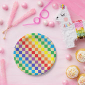 レインボー市松模様にベージュ ペーパープレート (パーティー)