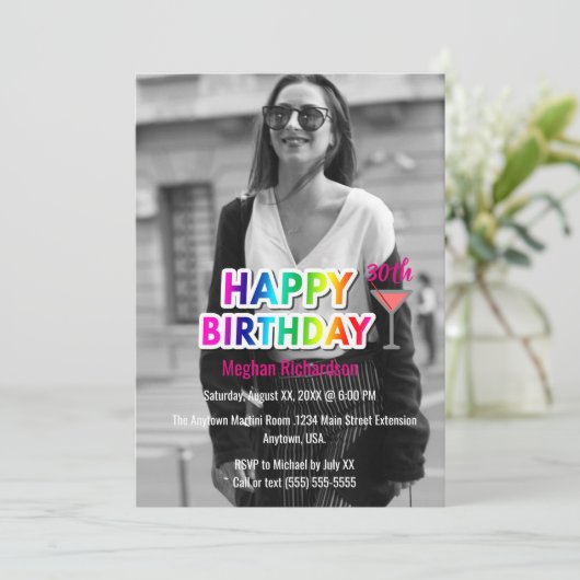 レインボー文字とマルティーニ写真の誕生日パーティー 招待状 (スタンド正面)