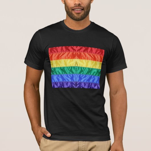 レインボー旗ゲイプライドLGBTQ LGBTの愛は愛である Tシャツ (正面)