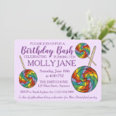 レインボー棒つきキャンデーキャンディパープル誕生日バッシュパーティー 招待状 (スタンド正面)