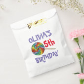 レインボー棒つきキャンデースウィートキャンディハッピーバースデーパーティー フェイバーバッグ (封をした状態)