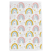 レインボー紙抱き枕誕生日、ベビーシャワー ミディアムペーパーバッグ (正面)