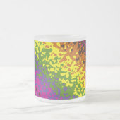 レインボー絵を描（ばちゃばちゃ）跳ねるヒッパイアーストーン抽象芸術 フロストグラスマグカップ (中央)