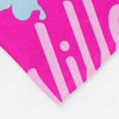 レインボー蝶名前をカスタムするウィローホットピンク フリースブランケット (角)