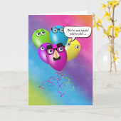 レインボー誕生日バルーン群からのユーモア カード (黄色い花)