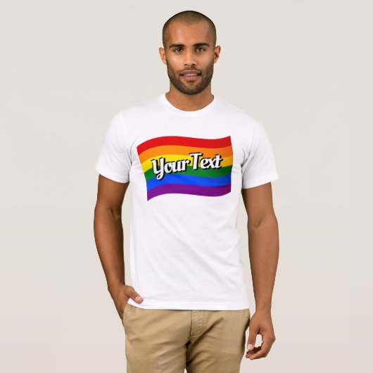 レインボー飛んでいるフラッグの追加ゲイプライドLGBTQ Tシャツ (正面フル)