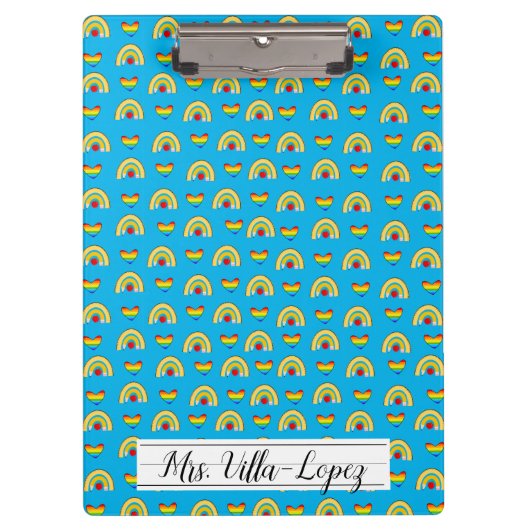 レインボー・ハート・パターン付き学校用品 クリップボード (正面)