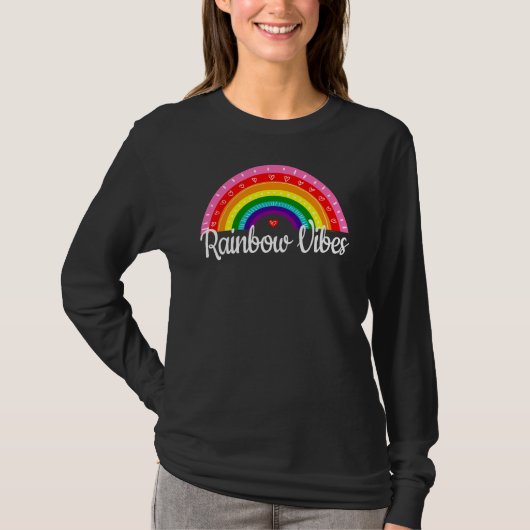 レインボー・バイブス Tシャツ (正面)