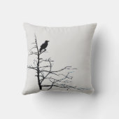 レイヴンモダンブラックバードツリー自然白黒 クッション (裏面)