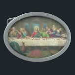 レオナルド・ダ・ヴィンチによる最後の晩餐 卵形バックル<br><div class="desc">ヴィンテージイラストレーション宗教ルネサンス素晴らし時代の美術の再生絵画の最後の晩餐のレオナルド・ダ・ヴィンチによる。最後の晩餐は、イエス・キリストが死ぬ前に十二人の使徒や弟子たちと共にした最後の食事であった。最後の晩餐は使徒の与え反応を表す。若い男イエス・キリストがイエスを裏切ると言った。
レオナルド・ダ・ヴィンチは、彼のパトロンであるルドヴィーコ・スフォルツァと彼の公爵夫人ビートライス・デエステのために最後の晩餐(1495-1498)を作った。オリジナル絵画は、イタリアのミラノにあるサンタ・マリア・デッレ・グラジーの食堂の裏壁にある壁画。</div>