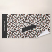 レオパード印刷イニシャルタイポグラフィテラコモダンッタ バスタオル (バスタオル)