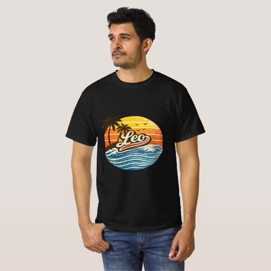 レオ レトロ サンセット ネーム デザイン Tシャツ (正面フル)