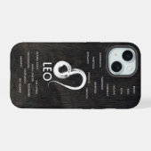 レオ〔占星術の〕十二宮図占星術特性の人 iPhone 15ケース (裏面横)