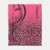 レガールシルエット付きピンクと黒のヒョウ柄 フリースブランケット (正面)