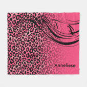 レガールシルエット付きピンクと黒のヒョウ柄 フリースブランケット (正面(横))