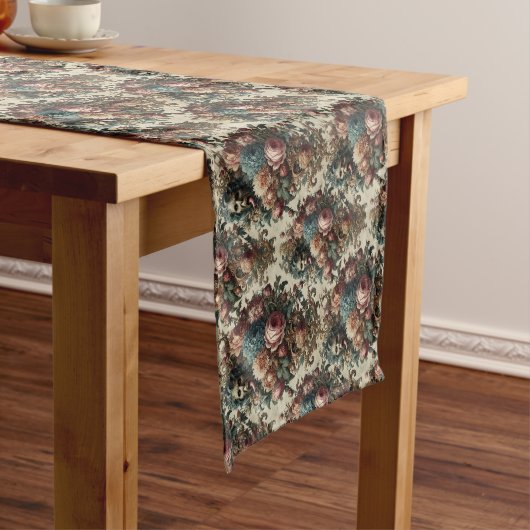 レクイエムラプソディ – ゴシックフローラ ショートテーブルランナー (インサイチュ)