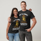 レクリエーショナル・アーケオロジーにでかけるカエル Tシャツ (ユニセックス)