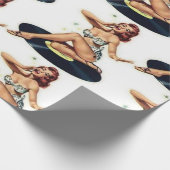 レコードに少女をピン留めする ラッピングペーパー (角)