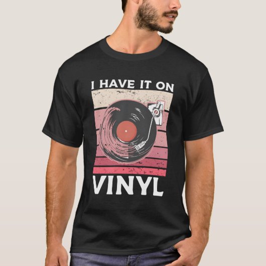 レコード・プレーヤーの音楽に収録されている Tシャツ (正面)