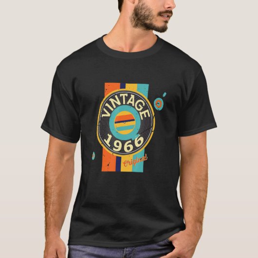 レコードVinyl 1966誕生日レコードプレーヤーヴィンテージ Tシャツ (正面)