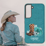 レザーテクスチャ女性のカーボーイブラウンターコイズ SAMSUNG GALAXY S22ケース<br><div class="desc">ブラウンカウボーイブーツ、ターコイズカウボーイハットと花とレザーテクスチャ女性のカーボーイの電話ケース。電話パーソナライズされたケース。このデザインはZazzle上の他の製品に転送することができ、見て： "製品にデザインを転送"!</div>