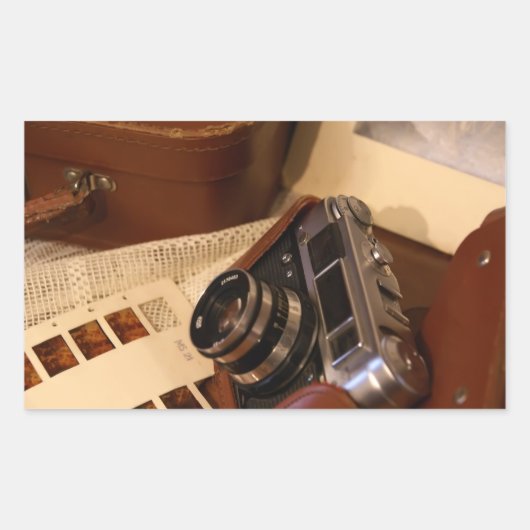 レザーブラウンケースのヴィンテージアナログカメラ 長方形シール (正面)