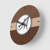 レザーブラウンダマスクとストライプモノグラム ラウンド壁時計 (傾斜)