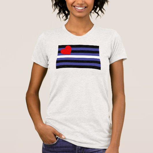 レザー・プライド・フラッグ Tシャツ (正面)