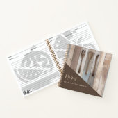 レシピ木製の台所用品の茶色の料理本 ノートブック (内部)