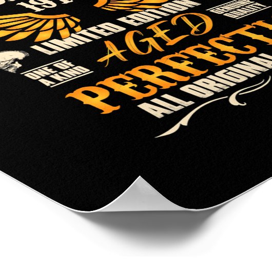 レジェンド生まれは1973年2月ロッカーバイクもしくは自転車に乗る人 ポスター (角)