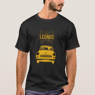 レジェン実在ズが死なないトラバント自動DDRドイツ Tシャツ