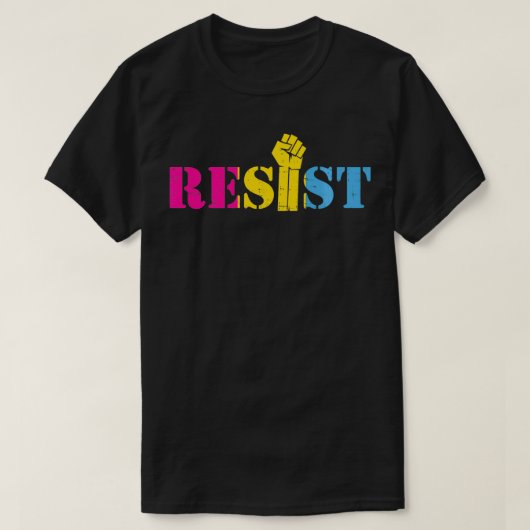 レジストリーアップ拳LGBTQプライドパンセアルパン国旗M Tシャツ (デザイン正面)