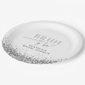 レジーナ・シルバーが花嫁をシャワーまで追い詰める ペーパープレート (アングル)