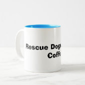 レスキュー犬とコーヒーを愛する動物愛好家ギフト ツートーンマグカップ (正面左)