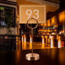 レストラフェイクンゴールドフォイルホワイトミニマル文字