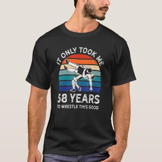 レスリングレトロこのGと格闘するのに58年かかった Tシャツ (正面)
