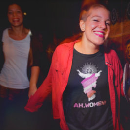 レズおもしろいビアンプライドああ女性!T-シャツ Tシャツ