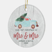 レズパーソナライズされたビアン夫妻ピックアップトラック セラミックオーナメント (左)