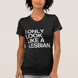 レズビアンに見えるだけ - ホワイト -.png tシャツ
