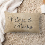 レズビアンのバーラップのヴィンテージは結婚式の名前を個人化します ランバークッション (ブランケット)