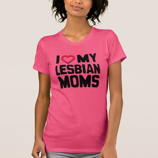 レズビアンのママが大好きです -.png tシャツ (正面)