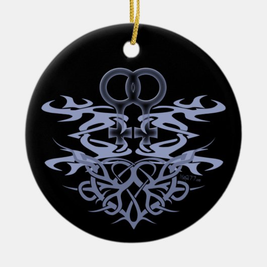 レズビアンの種族のハートのカスタムのオーナメント セラミックオーナメント (正面)