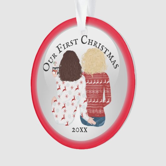 レズビアンカップル初めてのクリスマス写真ロマンティックレッド オーナメント (正面)