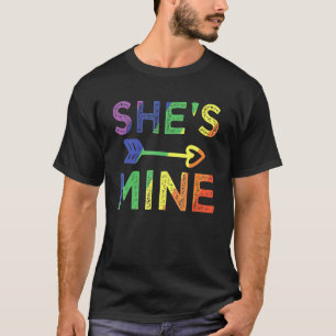 レズビアンカップル彼女は私のマッチングLgbtプライド1 Tシャツ