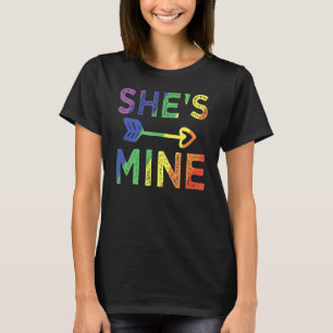 レズビアンカップル彼女は私のマッチングLgbtプライド Tシャツ